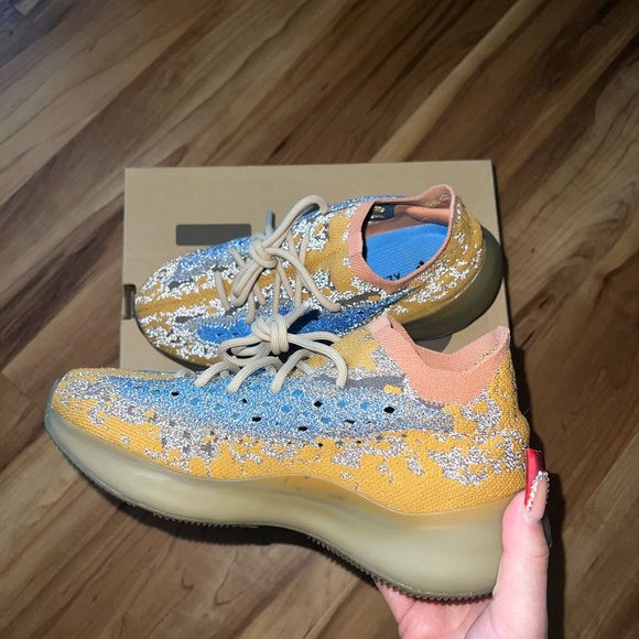 ADIDAS YEEZY BOOST 380 BLUE REFLECTIVE OAT US SIZE 6.5M - Picture 2 of 6